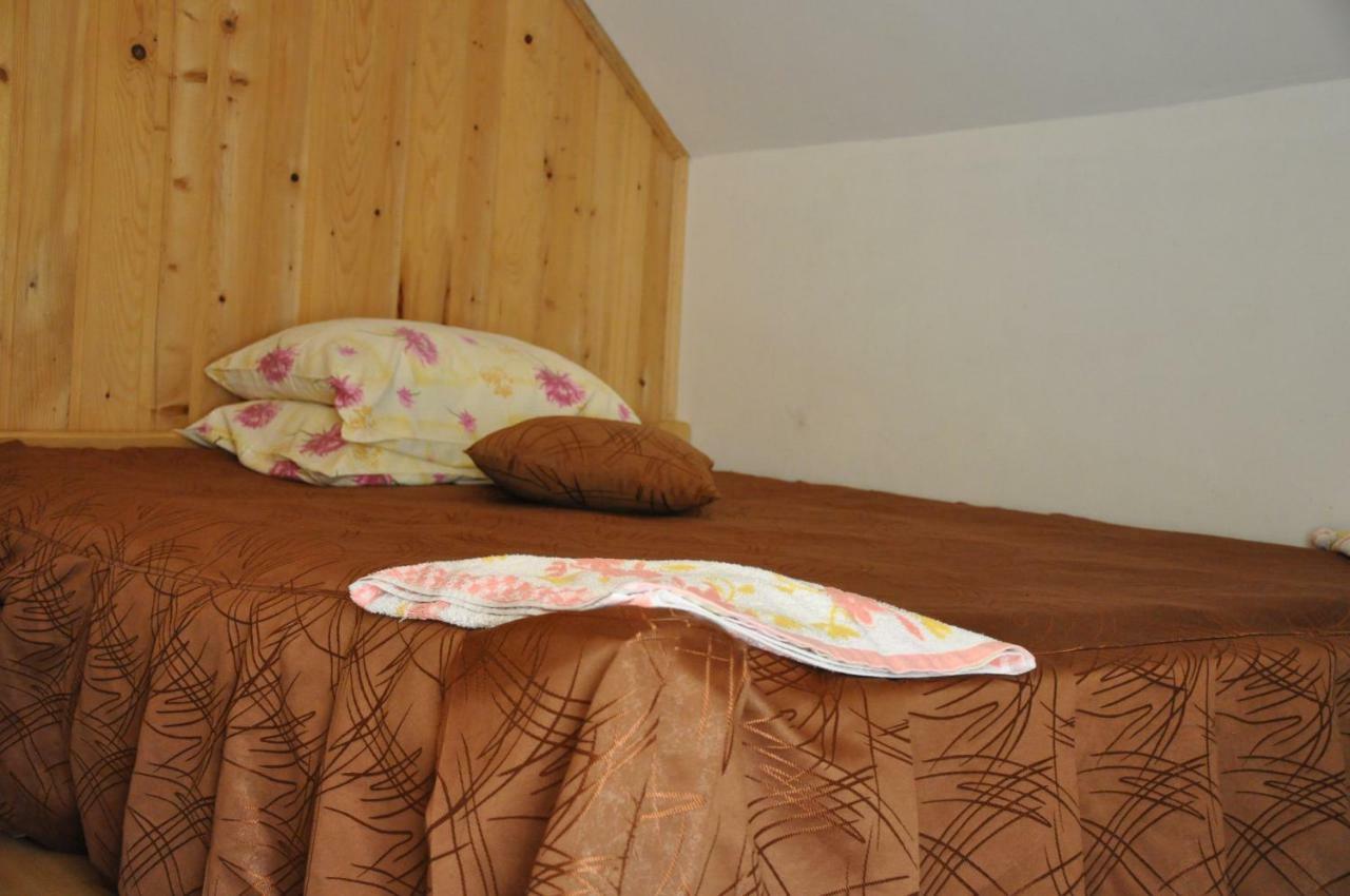Casuta De Langa Padure Hotel Moeciu De Sus Bagian luar foto